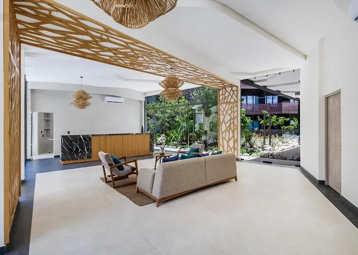 Apartment 1 Bd Soaking Tub 500 M From Jaguar Park And *
